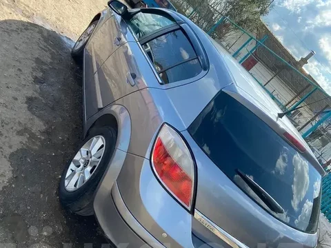 Opel Astra 2006