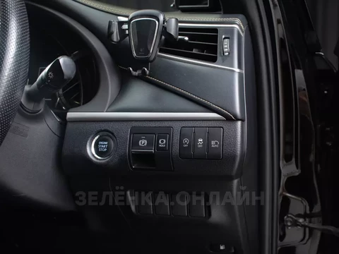 Toyota Harrier 2017