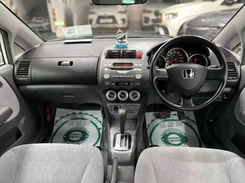 Honda Fit Aria 2008