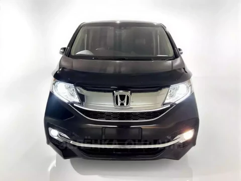 Honda Stepwgn 2016