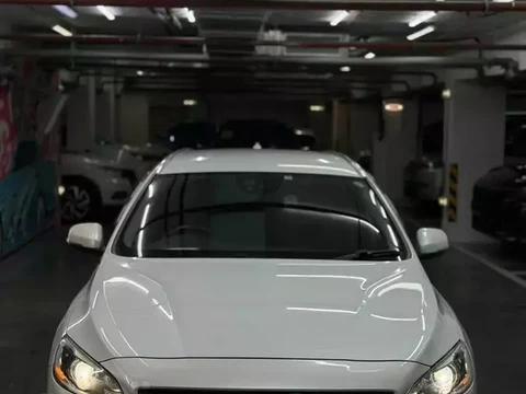 Volvo V60 2014