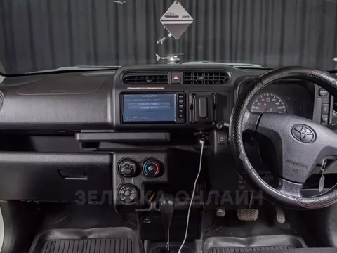 Toyota Succeed 2017