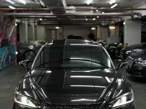 Lexus ES 2021