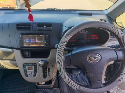 Daihatsu Move 2014