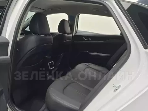 Kia K5 2023