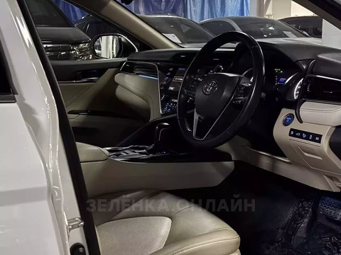 Toyota Camry 2018