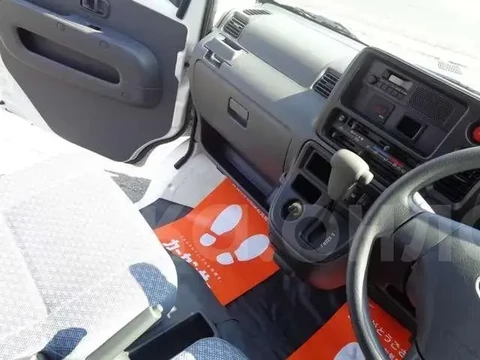 Daihatsu Hijet 2018
