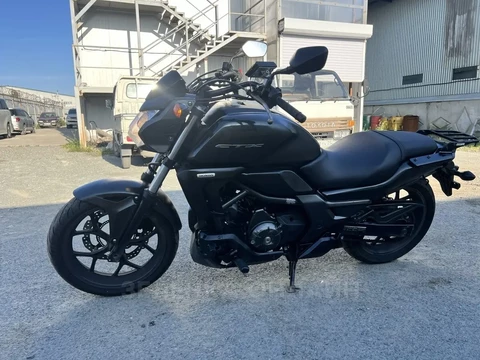 Honda CTX 700 2013