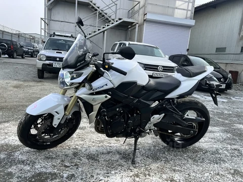 Suzuki GS 750 2011
