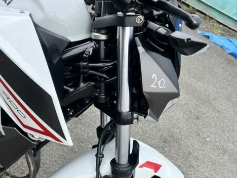 Kawasaki Z 400 2021